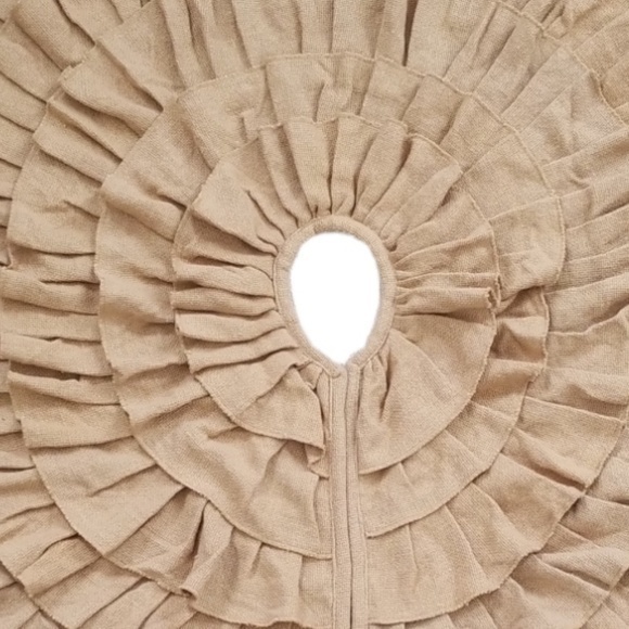 VHC Brands Burlap Natural Ruffled Christmas Tree Skirt 48‎ Inch Diameter NEW - Picture 2 of 9
